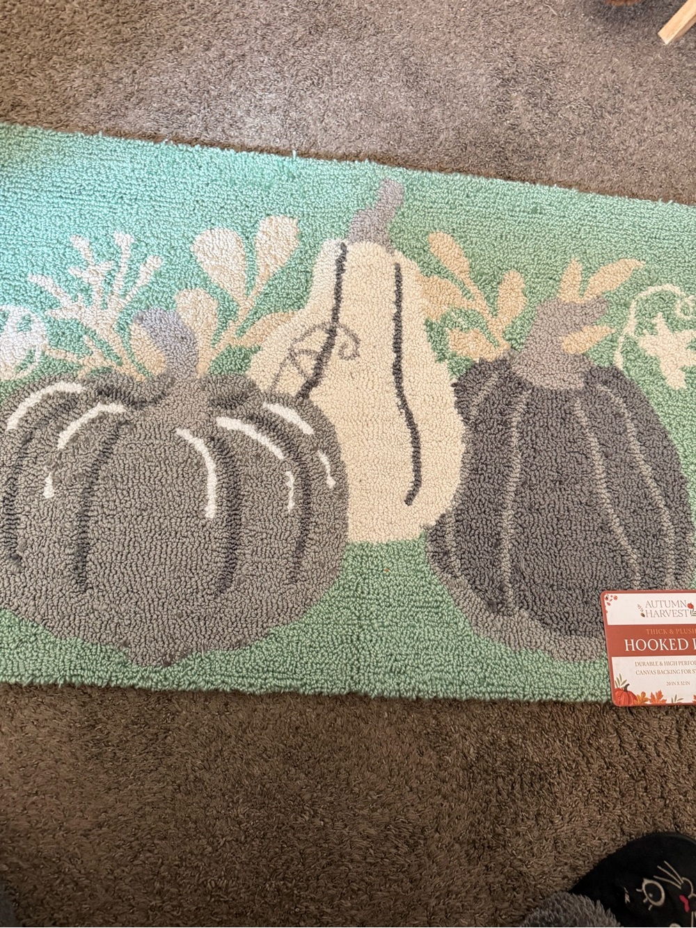Hooked Pumpkin Accent Door Mat in Mint, Gray, Cream -